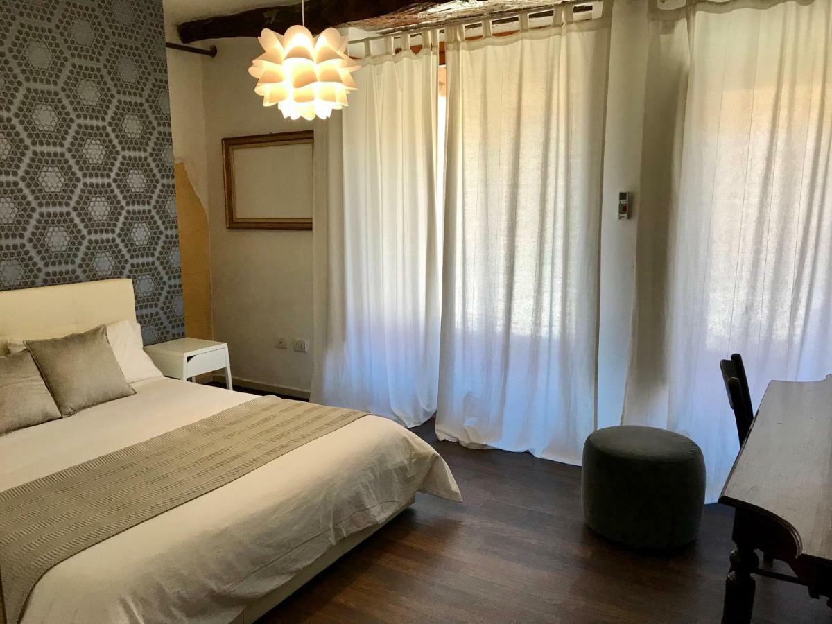 The Heart Of Cagliari, Cozy 2 Bedroom Apartment Exterior photo