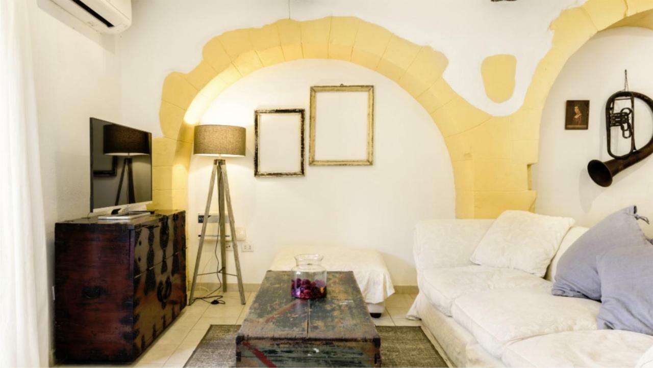 The Heart Of Cagliari, Cozy 2 Bedroom Apartment Exterior photo