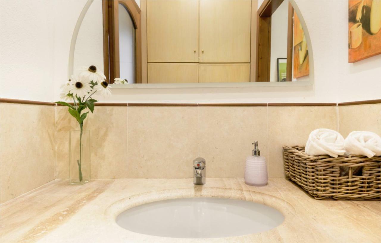 The Heart Of Cagliari, Cozy 2 Bedroom Apartment Exterior photo